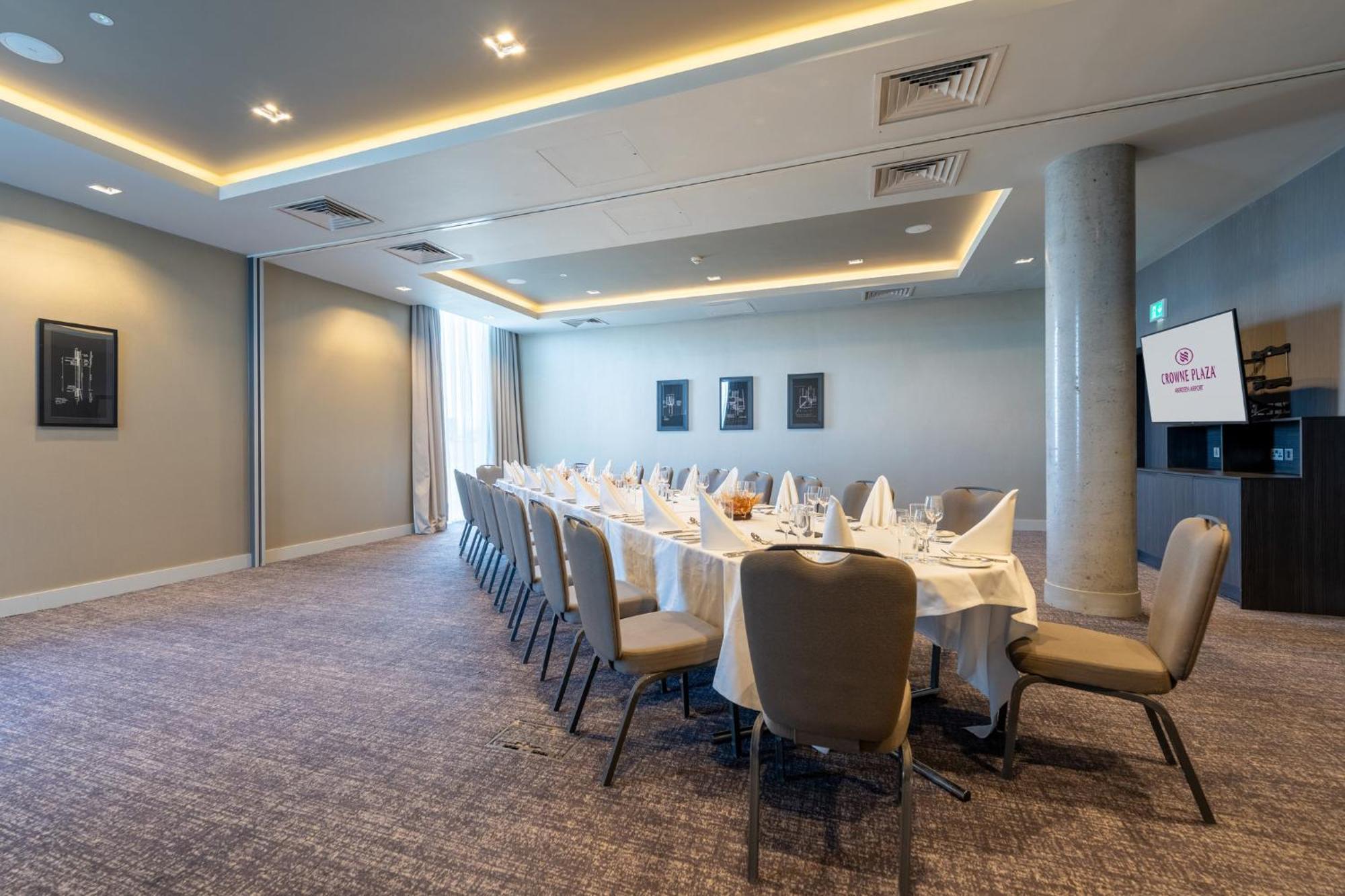 Crowne Plaza Aberdeen Airport By Ihg Dyce Exterior foto