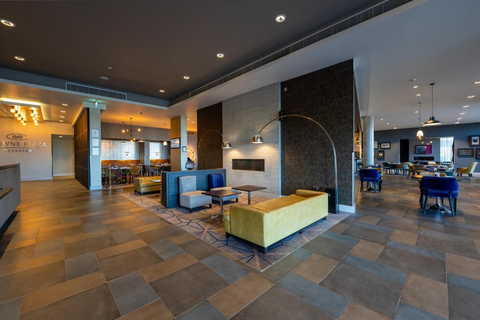 Crowne Plaza Aberdeen Airport By Ihg Dyce Exterior foto
